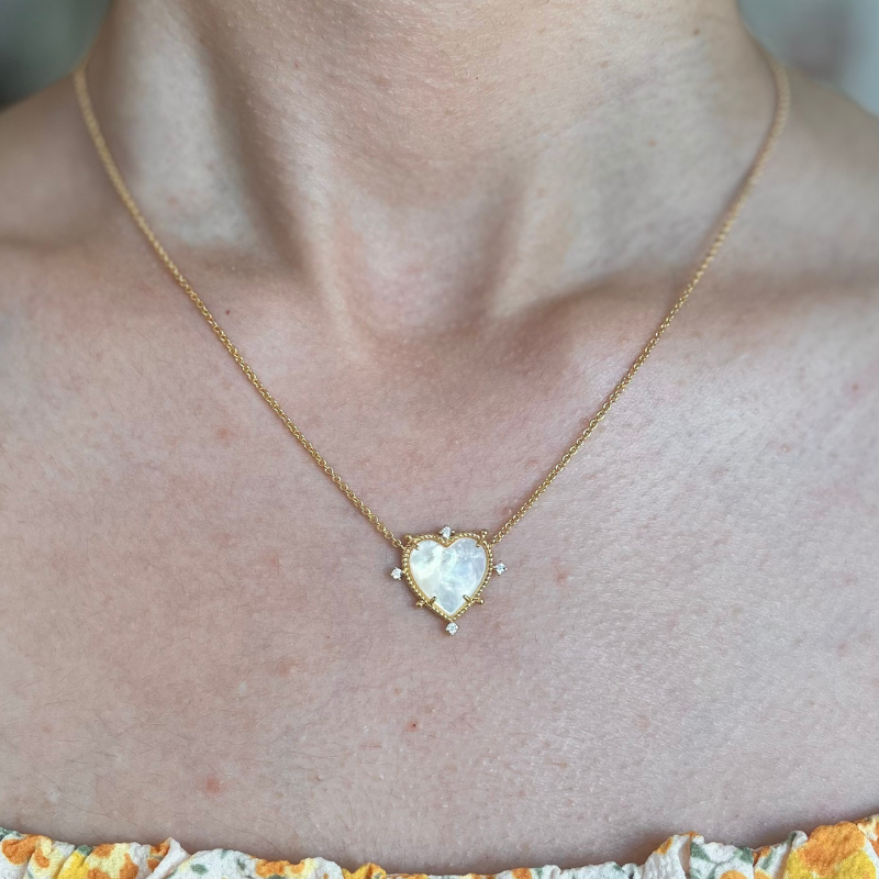 tai mop bezel set heart pendant gold necklace