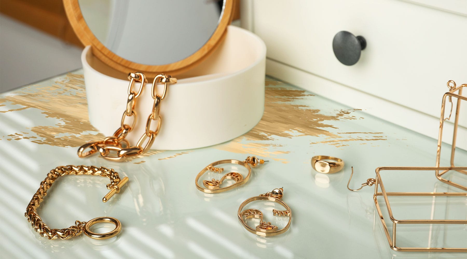 Jewelry Guide: Gold Plating, Gold Vermeil, & Gold Dip