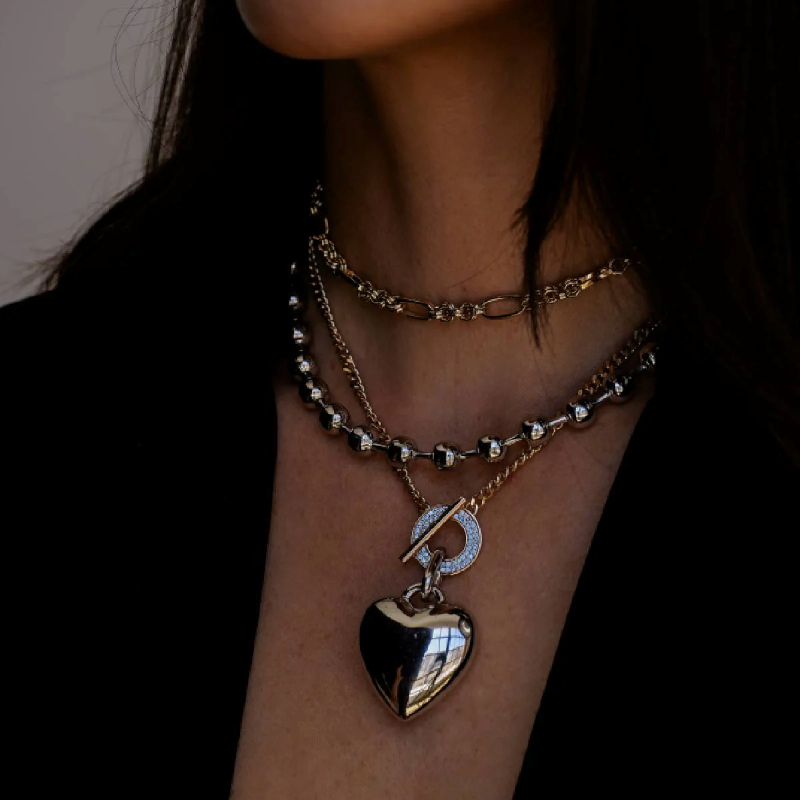 leeada janie gold chain necklace