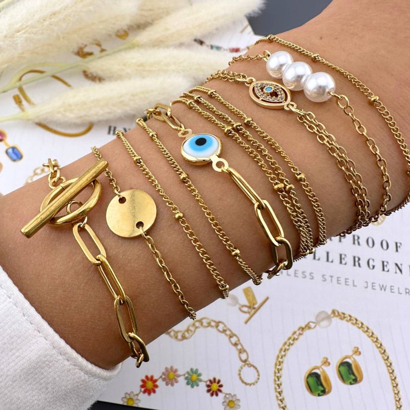 aahana ojo gold cz evil eye bracelet