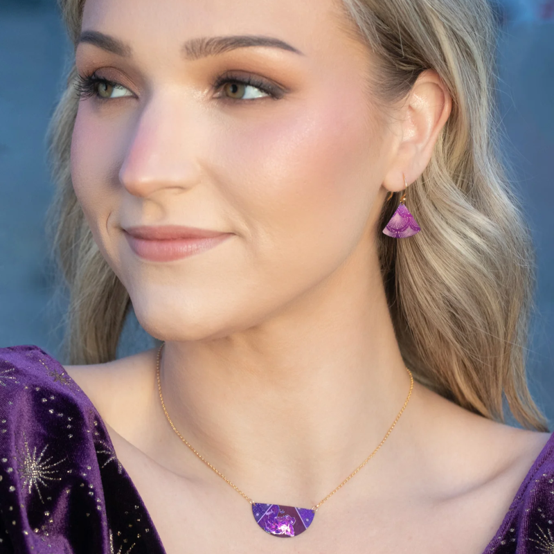 holly yashi orion gold plum necklace