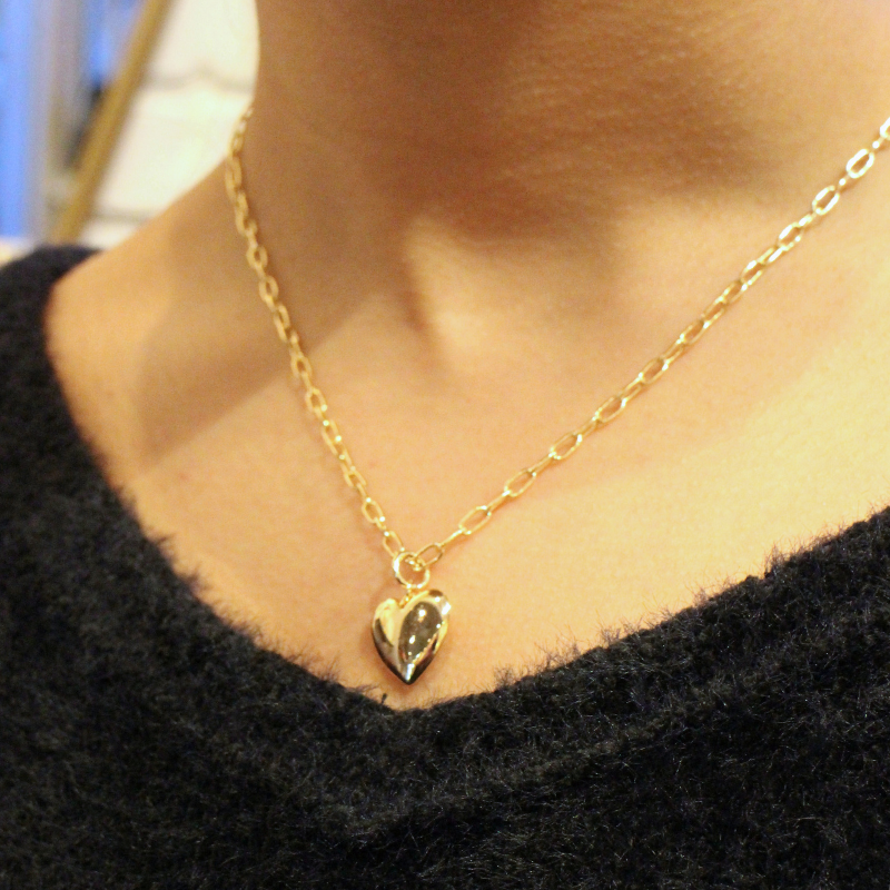 leeada lizzie gold heart necklace