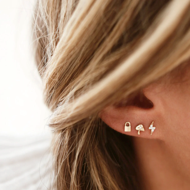elizabeth stone starry gold shroom stud earring