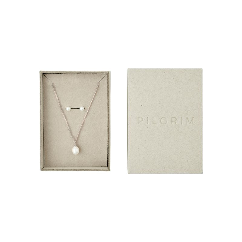Evena Necklace + Studs Gift Set