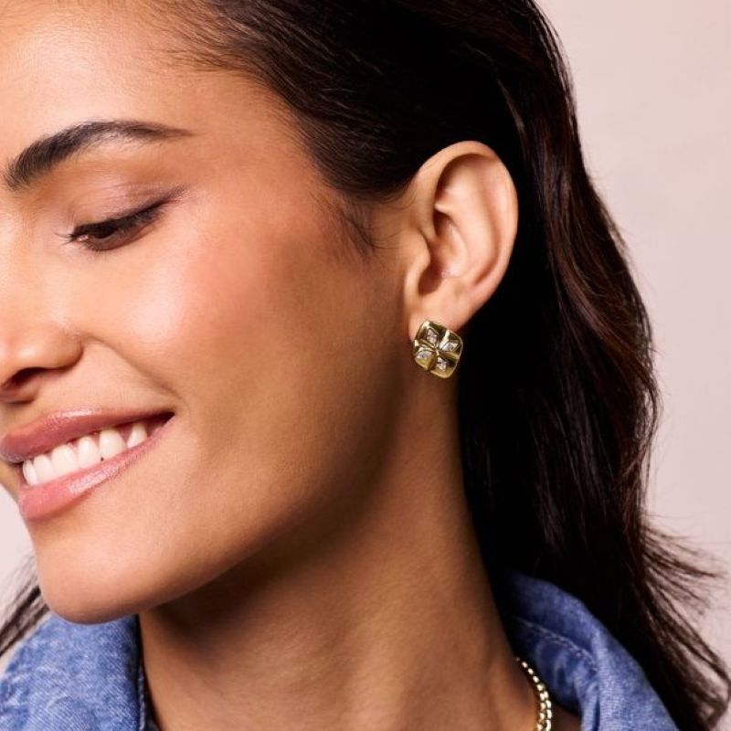 electric picks vaughn gold earring