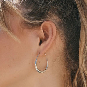 elizabeth stone silver fluid hoop earring