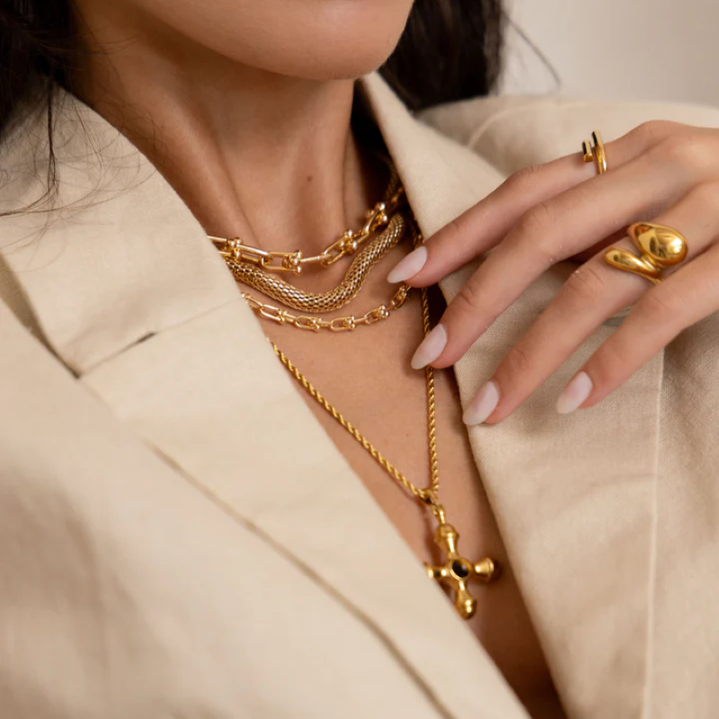 sahira gold u chain link necklace
